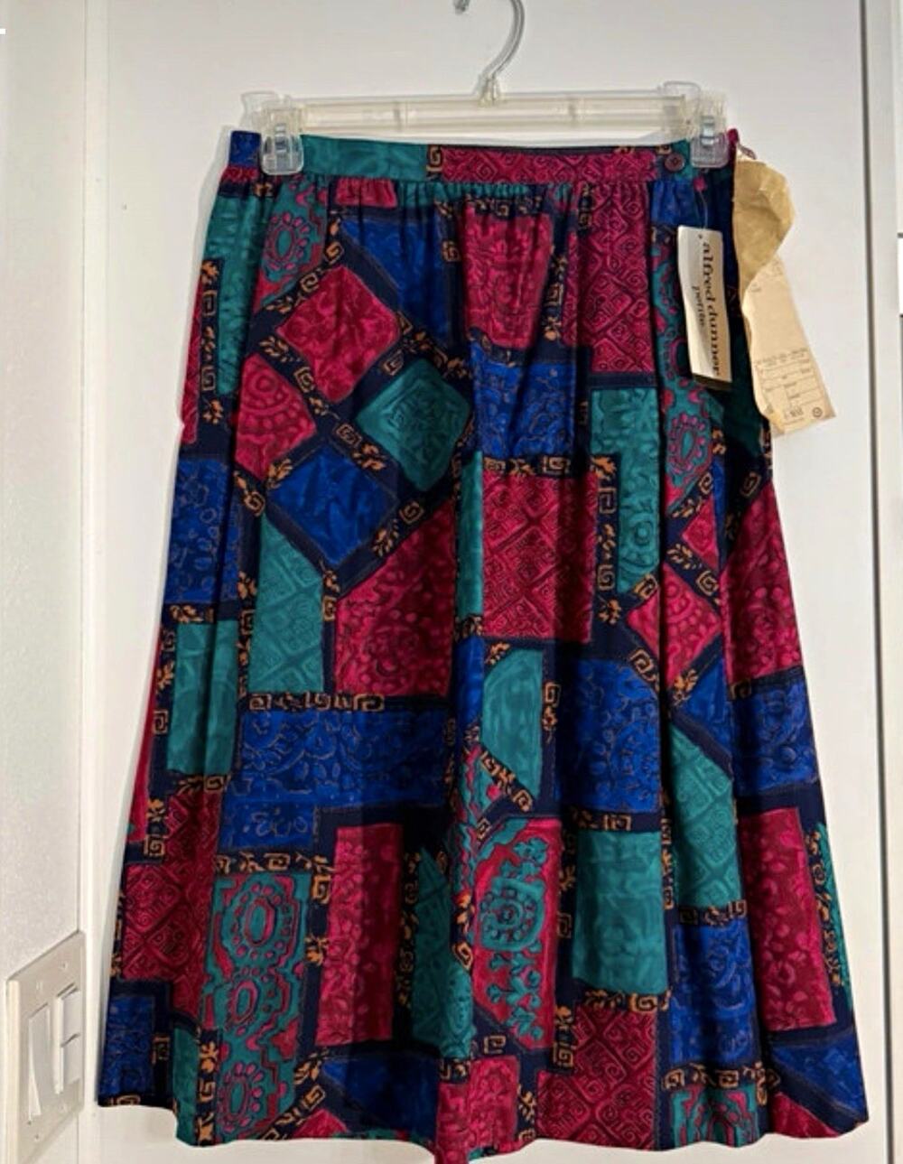 NWT Alfred Dunner Women’s M Regular Multicolor Geometric Flare Midi Skirt